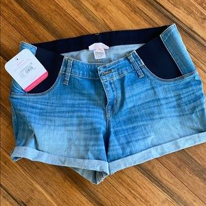 Ingrid and Isabel stonewashed maternity short
